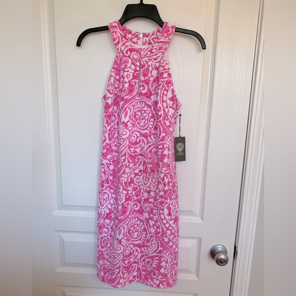 Vince Camuto Dresses & Skirts - Vince Camuto pink and white printed sleeveless dress.